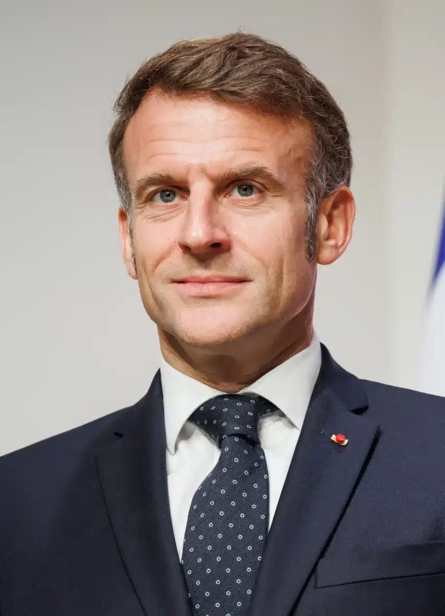 Emmanuel Macron: apunta a "manipulación extranjera" en la información